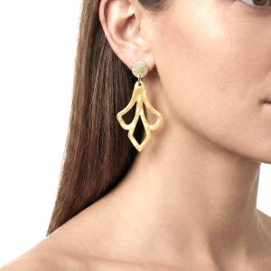 boucles-doreilles-baroque-beiges