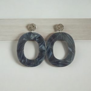 clou-doreilles-ovale-gris-argent
