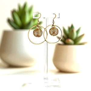 boucles-doreilles-ressort-dore