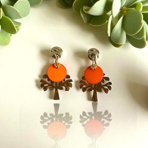 clou-doreilles-orange-arbre