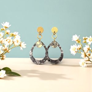 pendantes-ovales-gris-clair